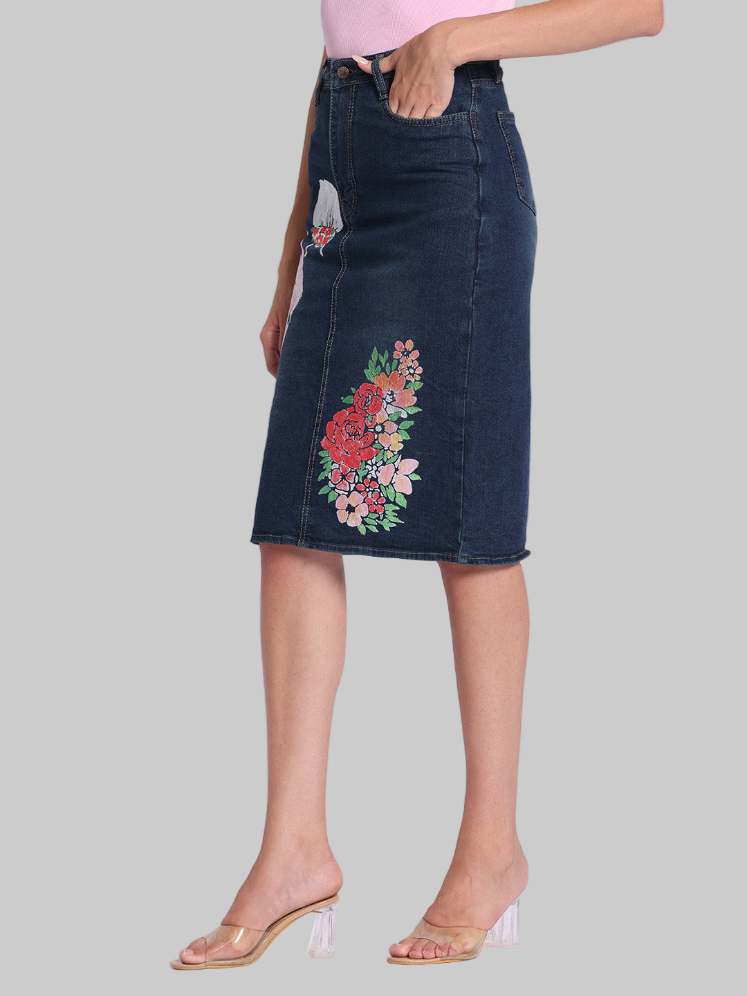 Gotamoda dark blue denim skirt with floral embroidery and knee-length fit