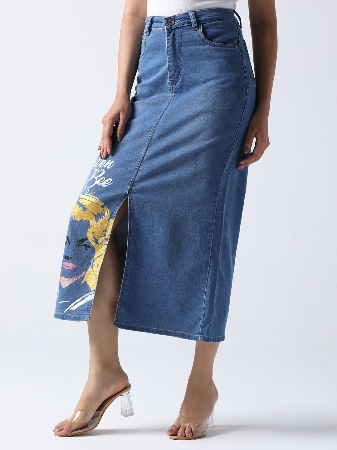 Gotamoda queen bee denim midi skirt with front slit and graphic print on blue denim
