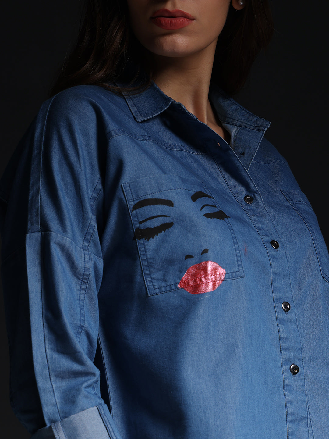 Gotamoda blue denim top jeans shirt with artistic face print and red lips detail