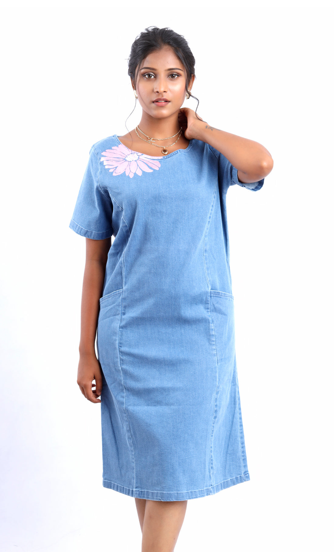 Gotamoda blue denim midi dress with short sleeves and floral embroidery on chest