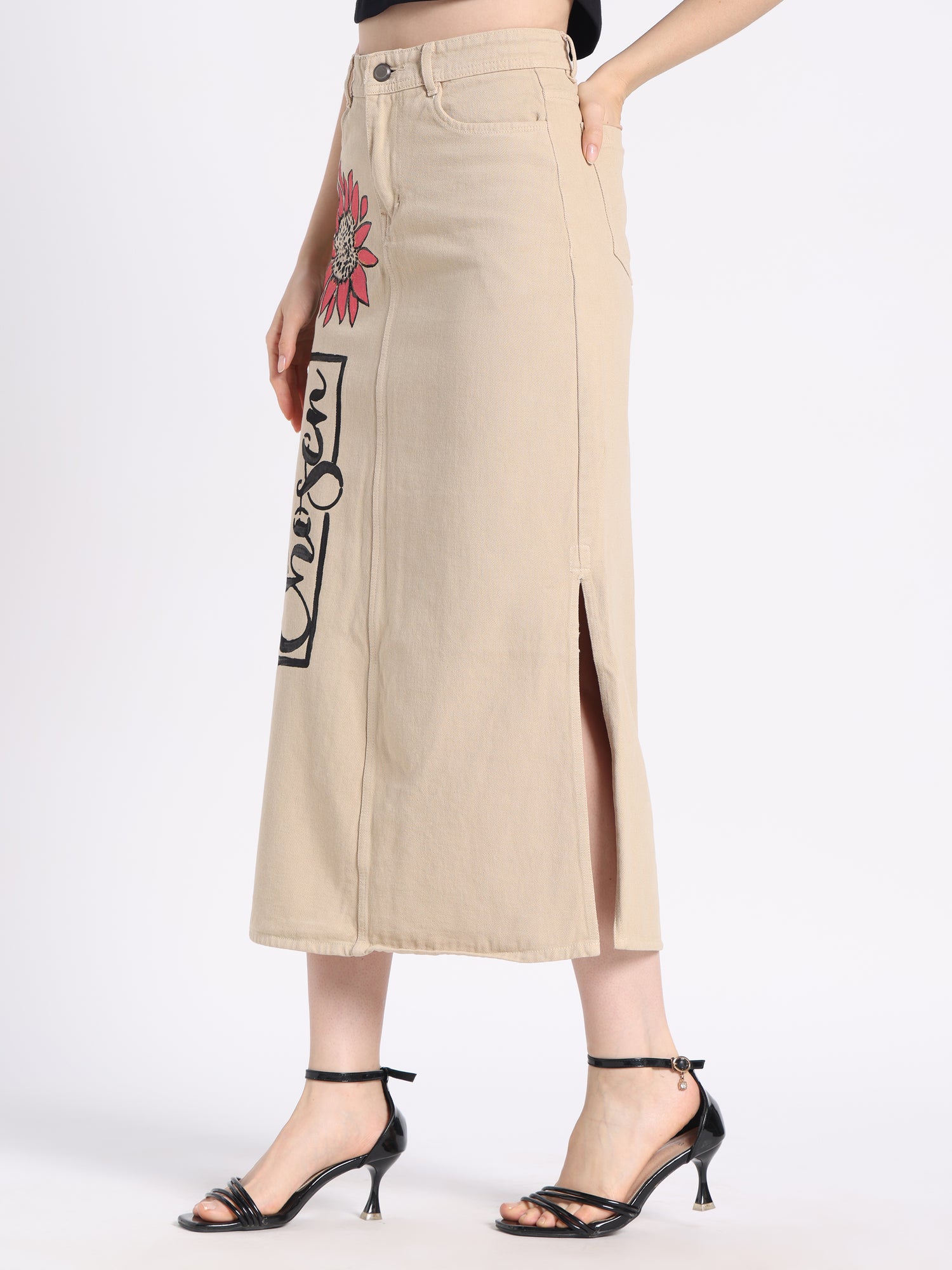 Gotamoda hand-painted denim skirt in beige featuring floral design and side slit for a stylish look