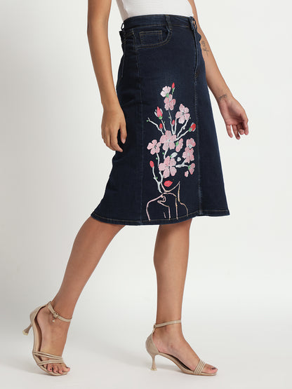 Gotamoda dark blue jeans skirt for women with floral embroidery and mid-length fit