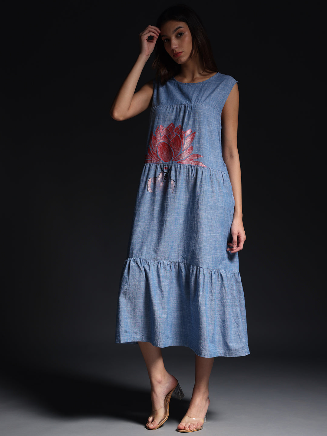 Gotamoda sleeveless maxi dress in blue with red floral print and tiered hem for casual wear