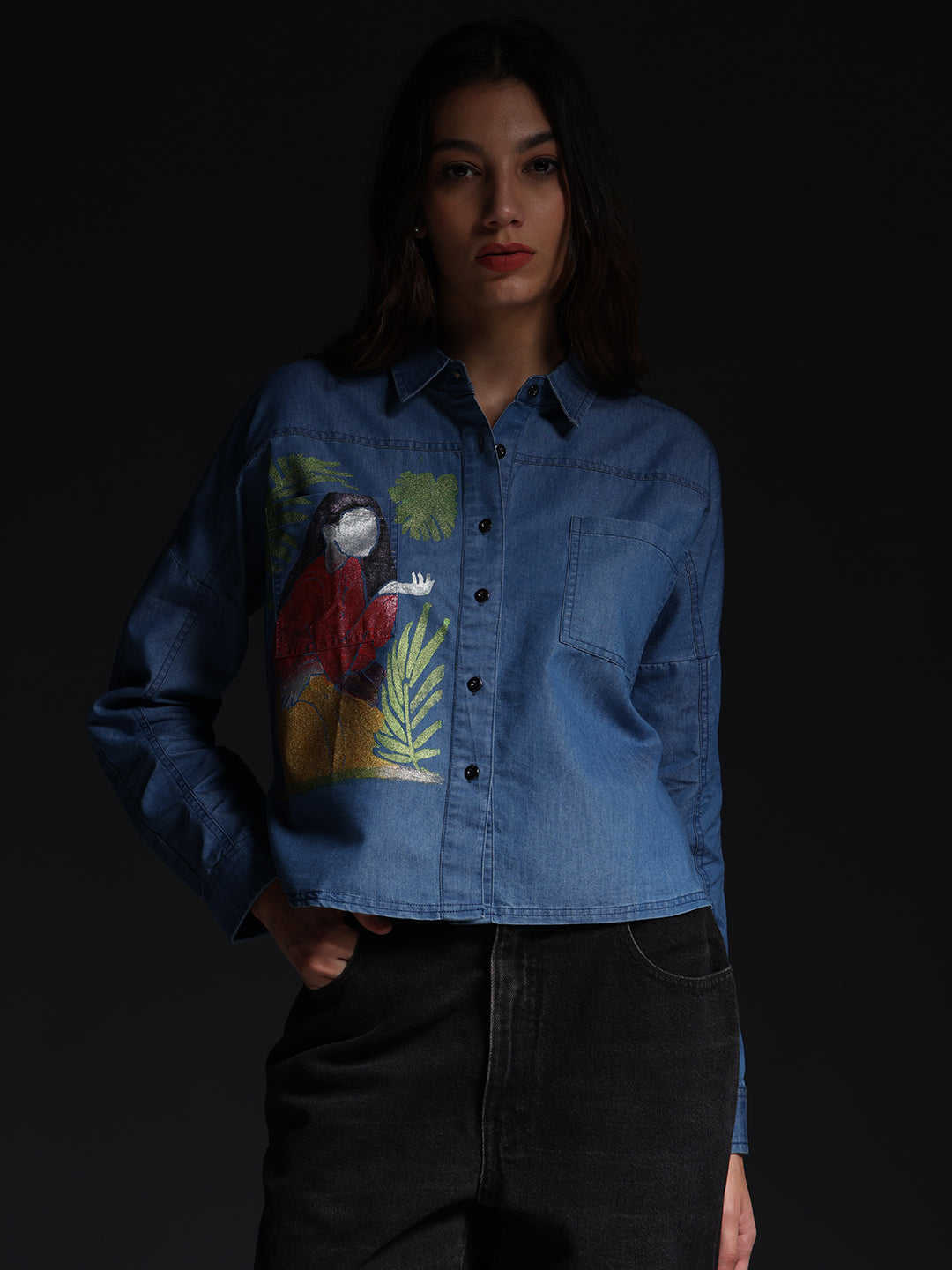Gotamoda Top Jeans Shirt with colorful artistic print worn by model in dark background