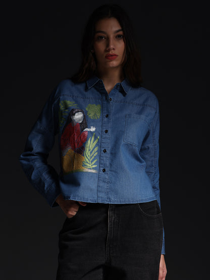 Gotamoda Top Jeans Shirt with colorful artistic print worn by model in dark background