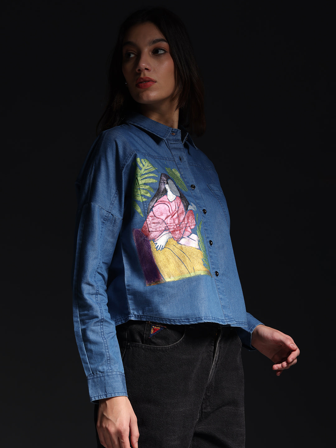 Gotamoda Top Jeans Shirt in blue with colorful bird and leaf print worn by model